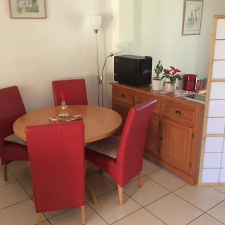 Bed & Breakfast Marseillan, Entre Port Et Plage